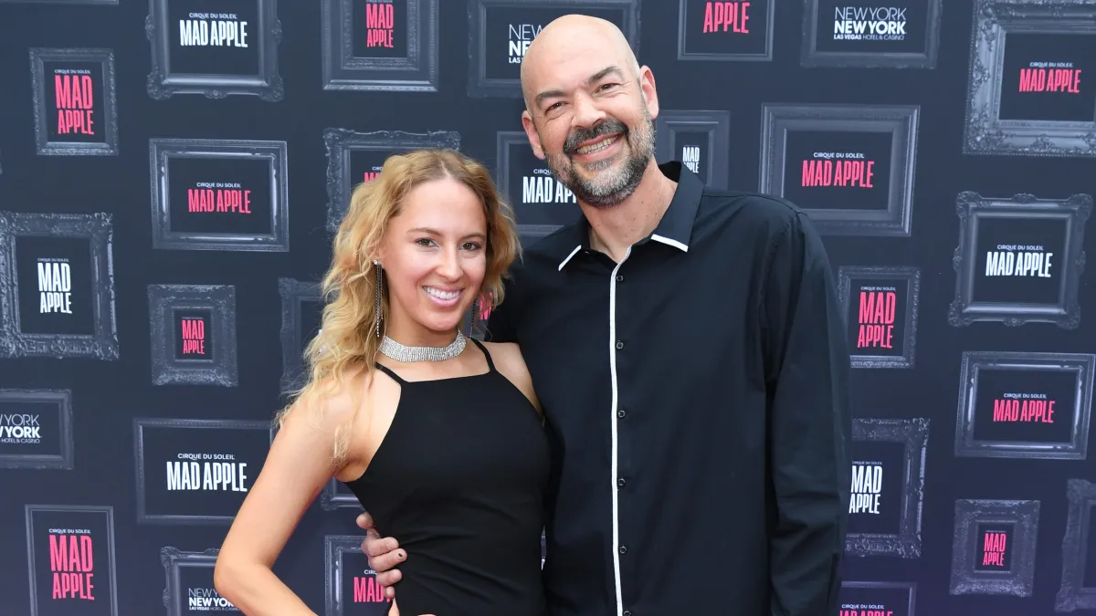 Istri Bintang ‘Ghost Adventures’ Aaron Goodwin Ditangkap karena Diduga Menyewa Pembunuh Bayaran untuk Membunuhnya