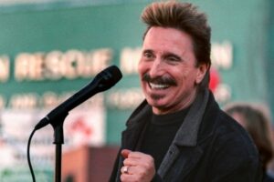 Chuck Negron, vokalis Three Dog Night yang terkenal dengan lagu ‘Joy to the World,’ meninggal dunia pada usia 83 tahun.