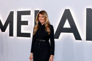 Teater di Oregon mengatakan Amazon menarik film ‘Melania’ karena lelucon tentang film dokumenter tersebut dipajang di papan reklamenya.